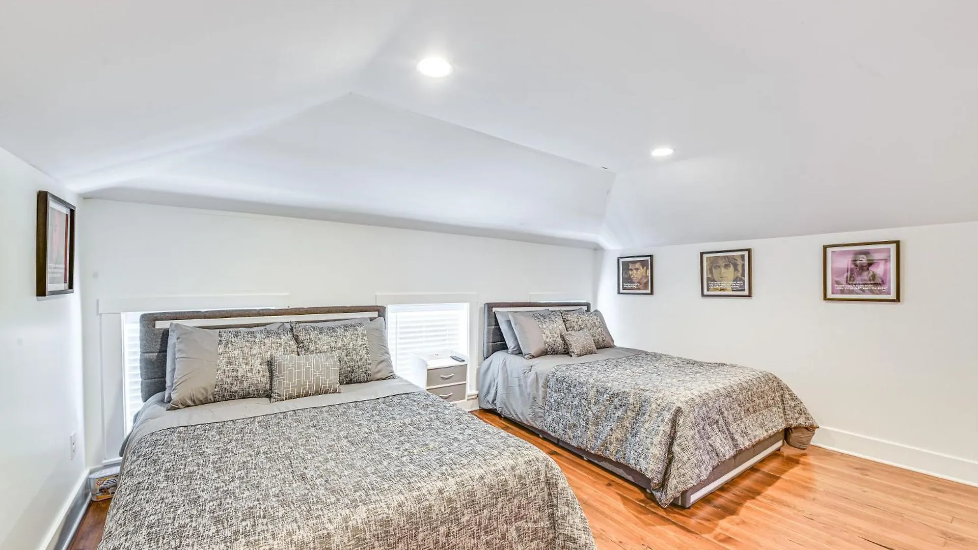 Family-Friendly Louisville Gem Prime Location!