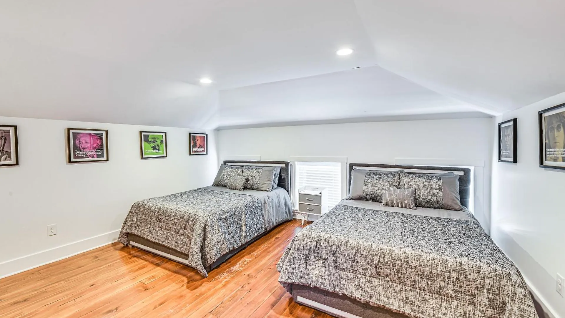 Family-Friendly Louisville Gem Prime Location!